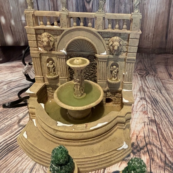 Dept 56 #52705 Village Camden Park Fountain Working Water Fountain with box - Picture 9 of 9